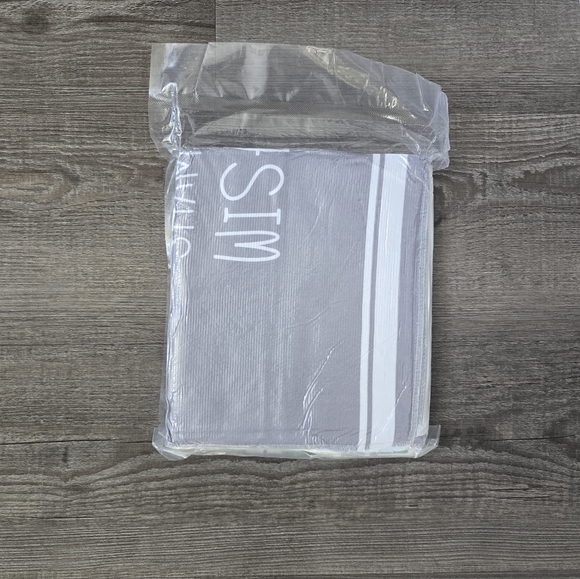 set 4 St. Patrics day dish towels new - Picture 2 of 2